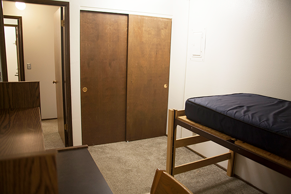 Chinook Three Bed Flat Bedroom